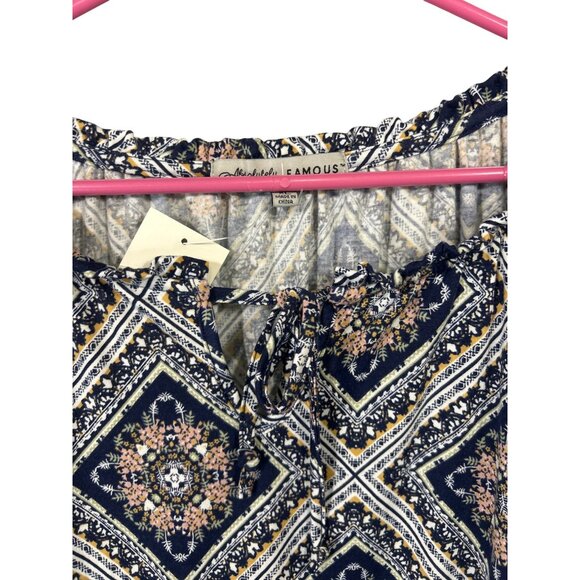 New With Tags Women's XL Absolutely Famous Print Peasant Top NWT - Picture 2 of 12